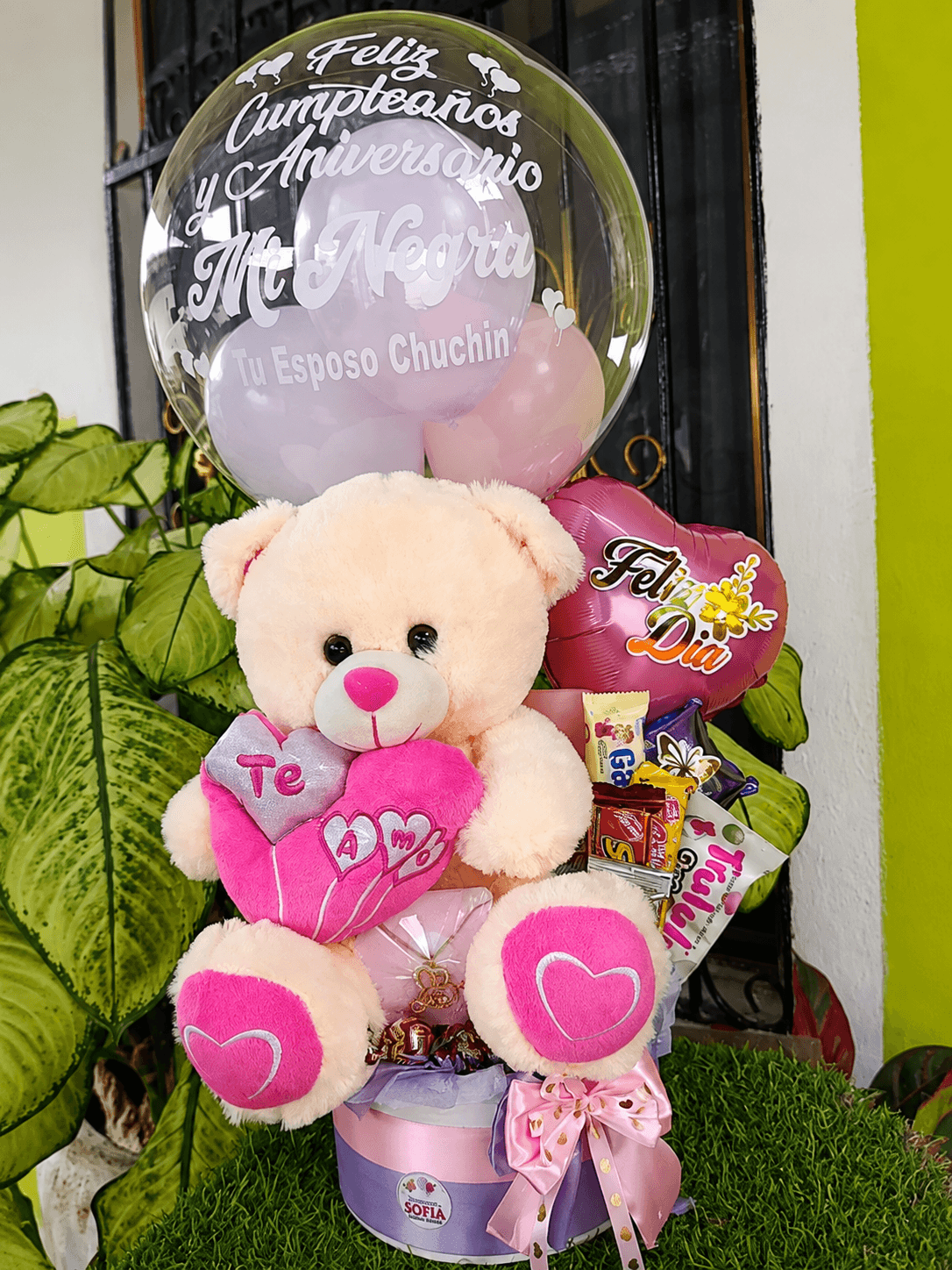 Ancheta personalizada con peluches y globos