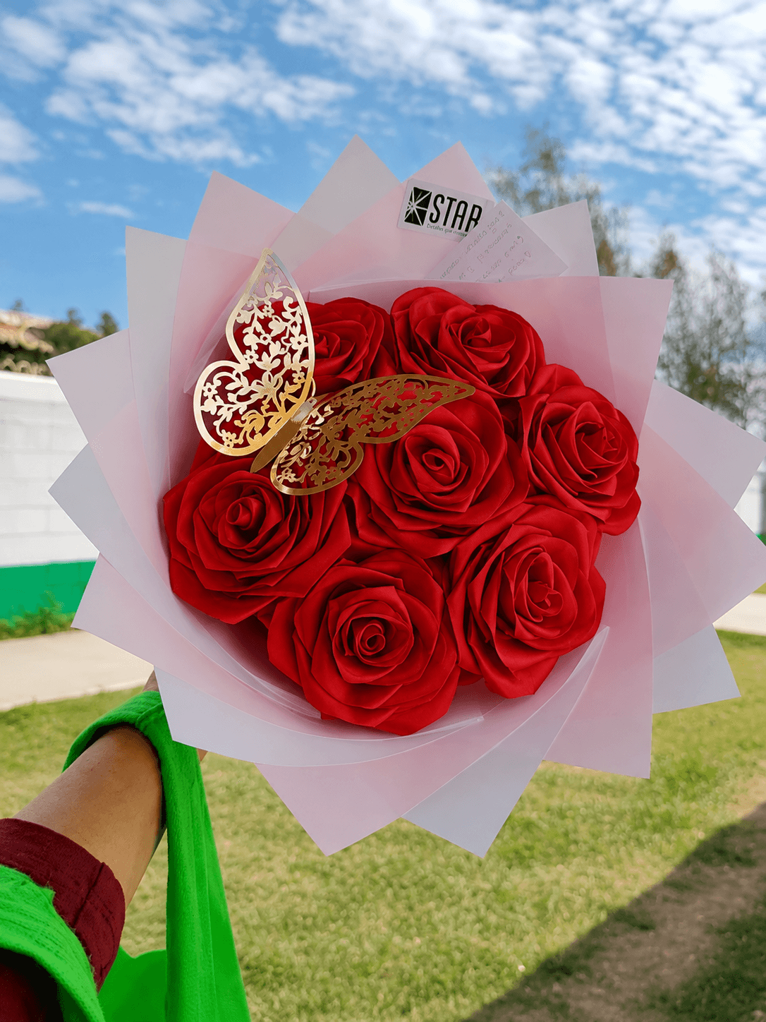 7 rosas. Cumpleaños, amistad o sorpresa. Color a elección.